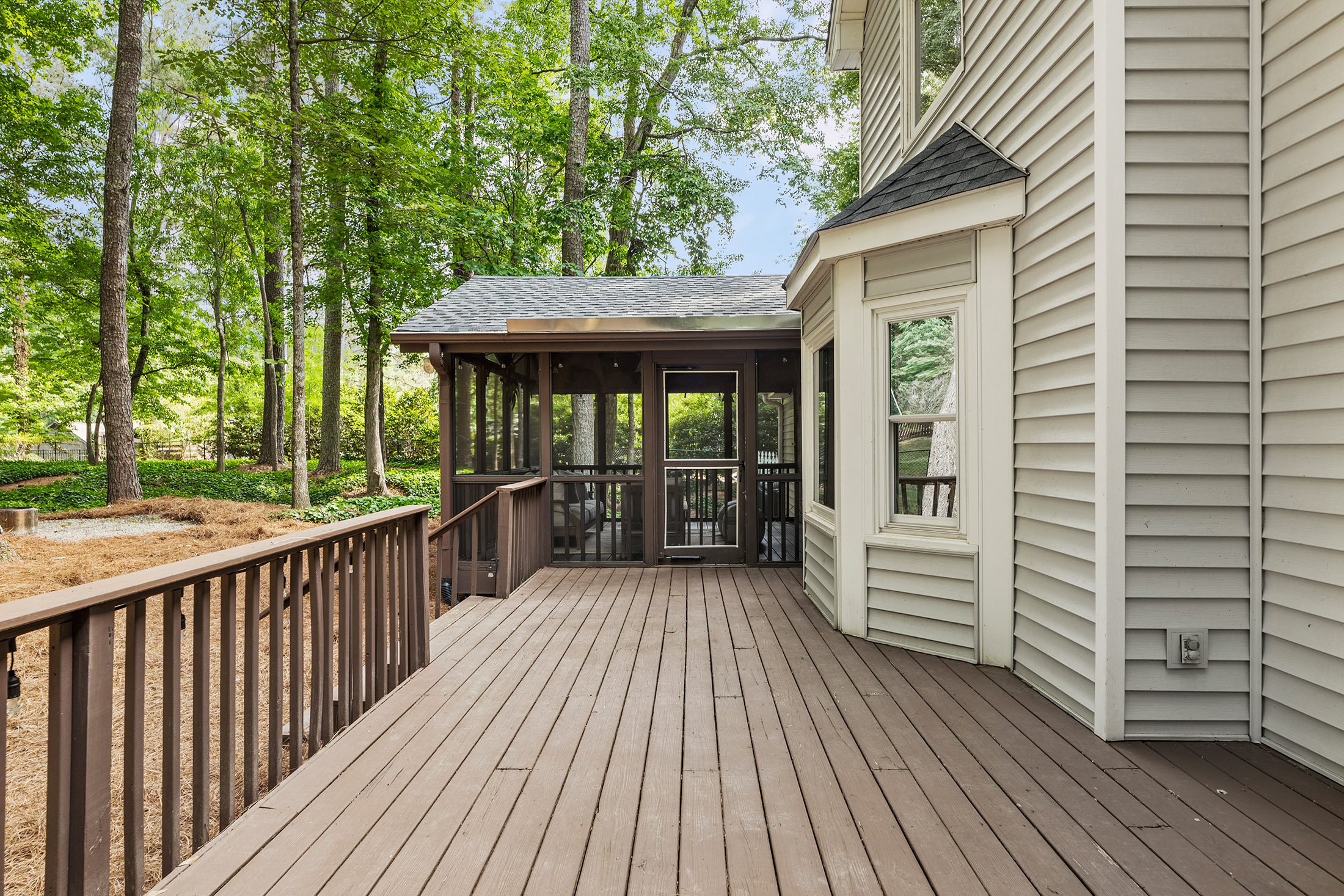  Andover North Home Blends Privacy and Convenience - 物件實景