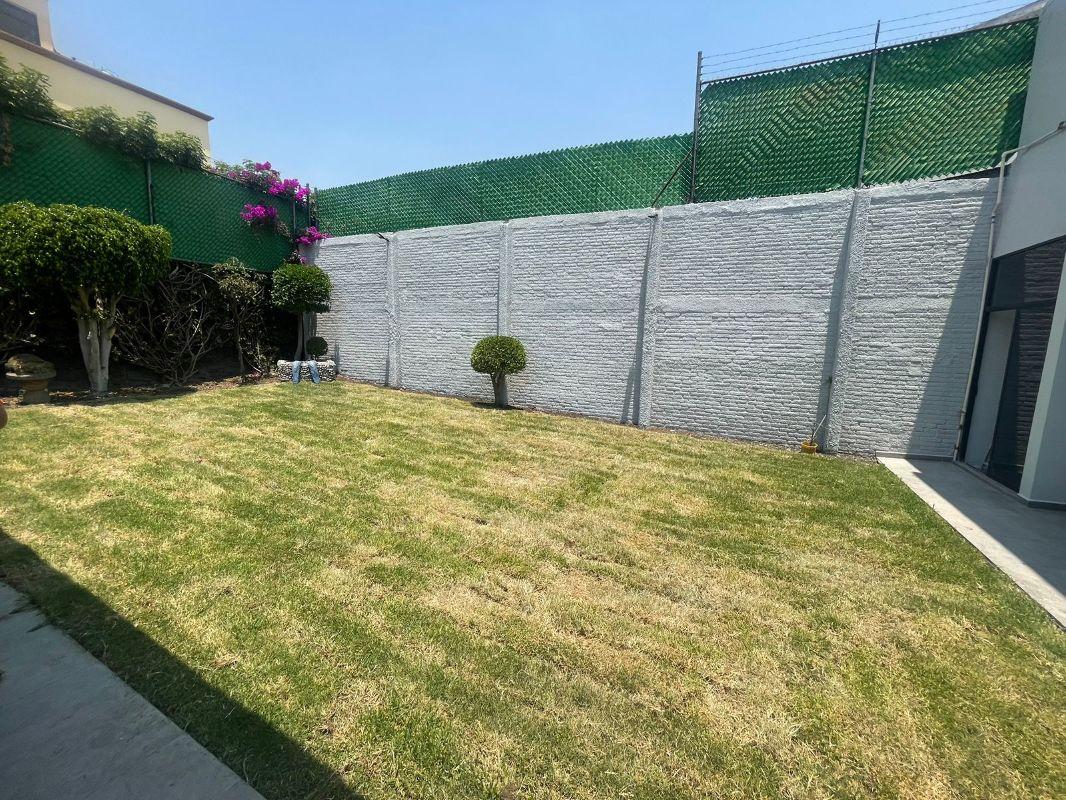 Mariano Azuela, Naucalpan de Juárez, Estado de México, 53100, Mexico, 4 Bedrooms Bedrooms, ,4 BathroomsBathrooms,Residential,For Sale,Mariano Azuela,1626519