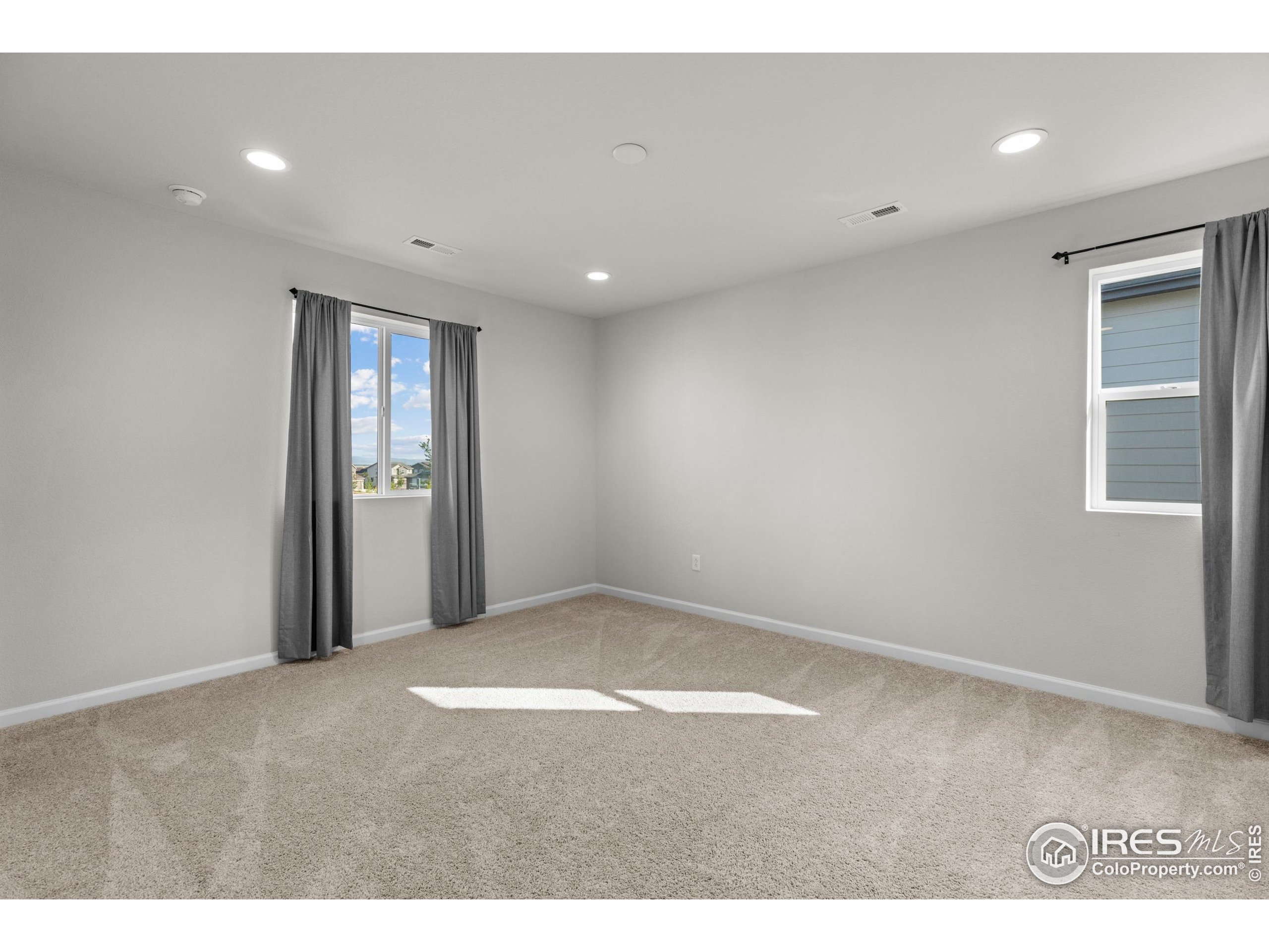 Erie, Colorado, 80516, United States, 5 Bedrooms Bedrooms, ,Residential,For Sale,1907435