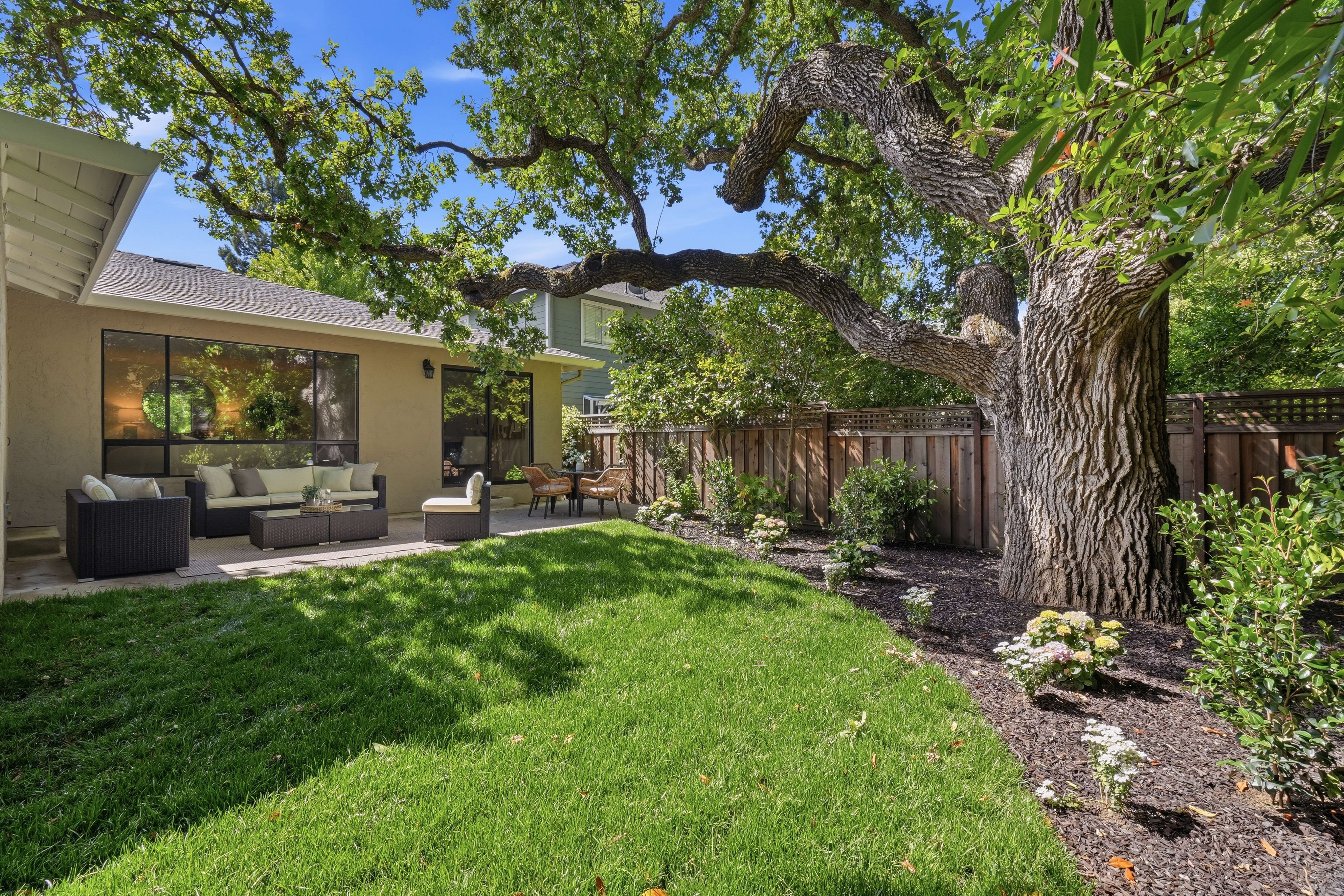  Turnkey Residence in a Peaceful, Desirable Menlo Park Location - 物件實景