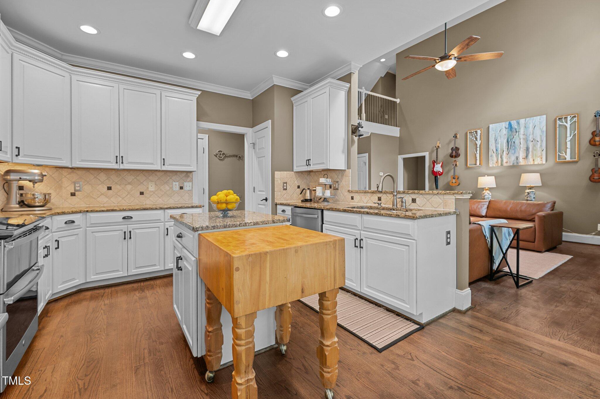 Wake Forest, North Carolina, 27587, United States, 4 Bedrooms Bedrooms, ,5 BathroomsBathrooms,Residential,For Sale,1817910