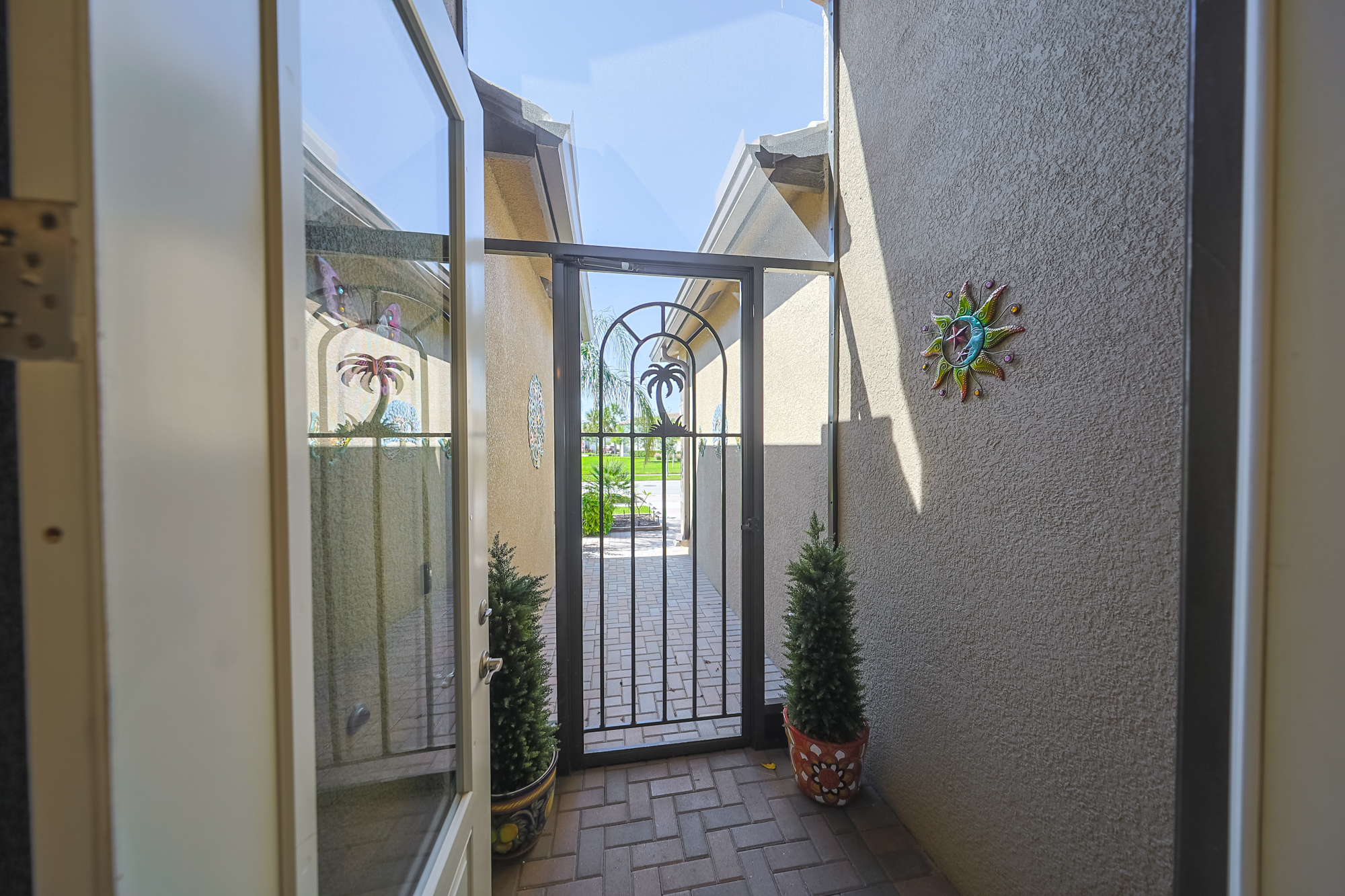 Wimauma, Florida, 33598, United States, 3 Bedrooms Bedrooms, ,3 BathroomsBathrooms,Residential,For Sale,1982266