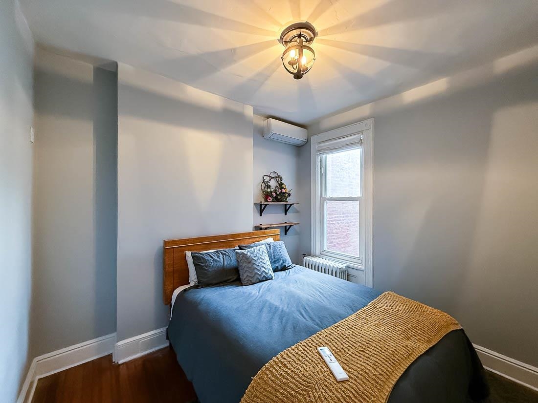 Jersey City, New Jersey, 07304, United States, 4 Bedrooms Bedrooms, ,2 BathroomsBathrooms,Residential,For Sale,1989150