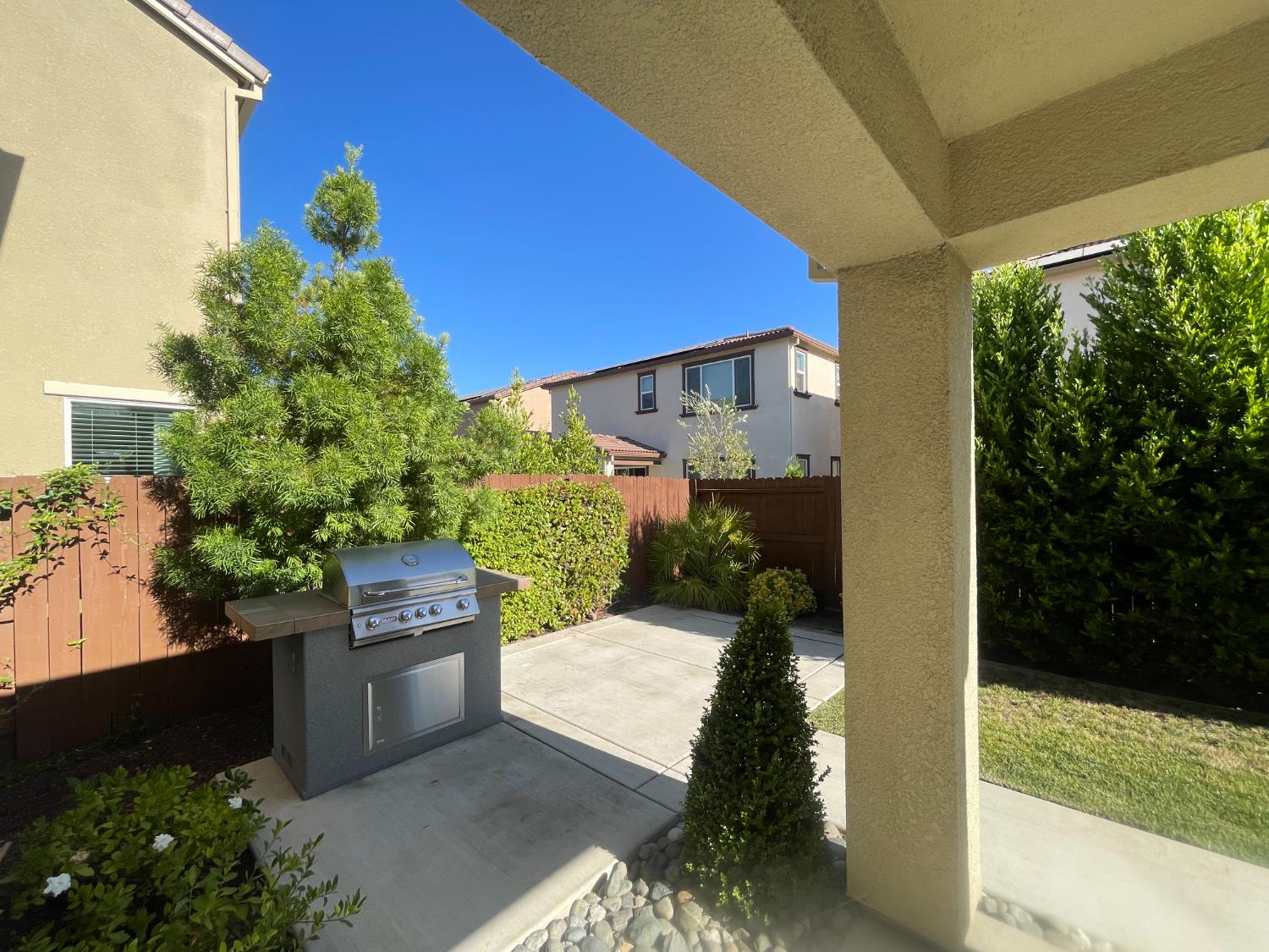 Roseville, California, 95747, United States, 4 Bedrooms Bedrooms, ,3 BathroomsBathrooms,Residential,For Sale,1817422
