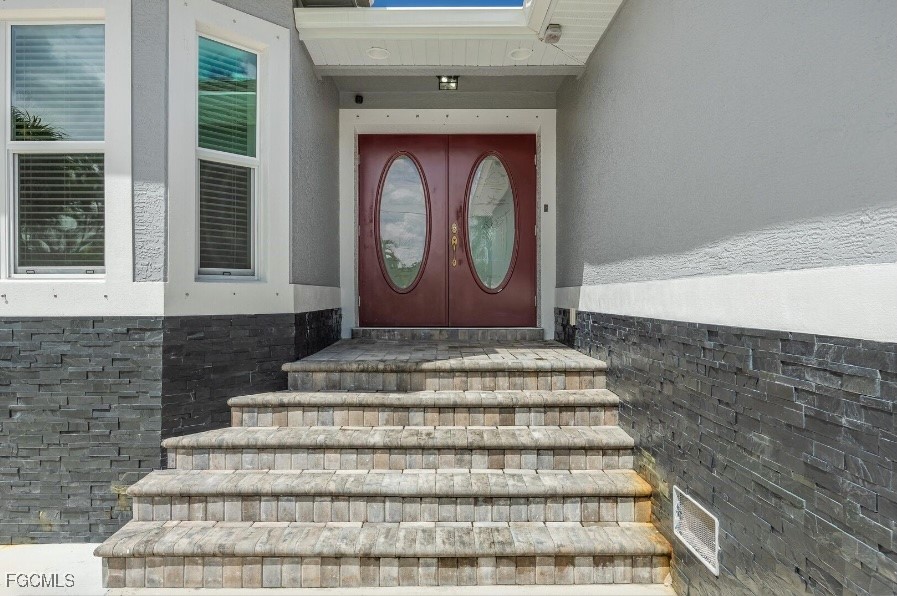 Fort Myers, Florida, 33905, United States, 3 Bedrooms Bedrooms, ,4 BathroomsBathrooms,Residential,For Sale,1997998