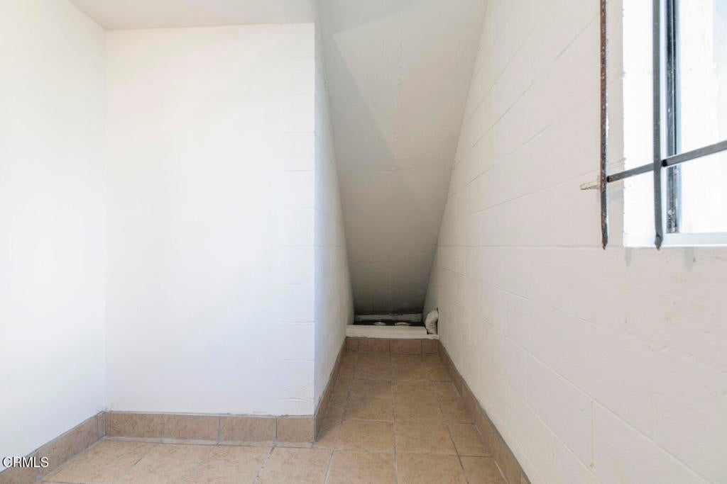 Glendale, California, 91205, United States, 3 Bedrooms Bedrooms, ,2 BathroomsBathrooms,Residential,For Sale,1938623
