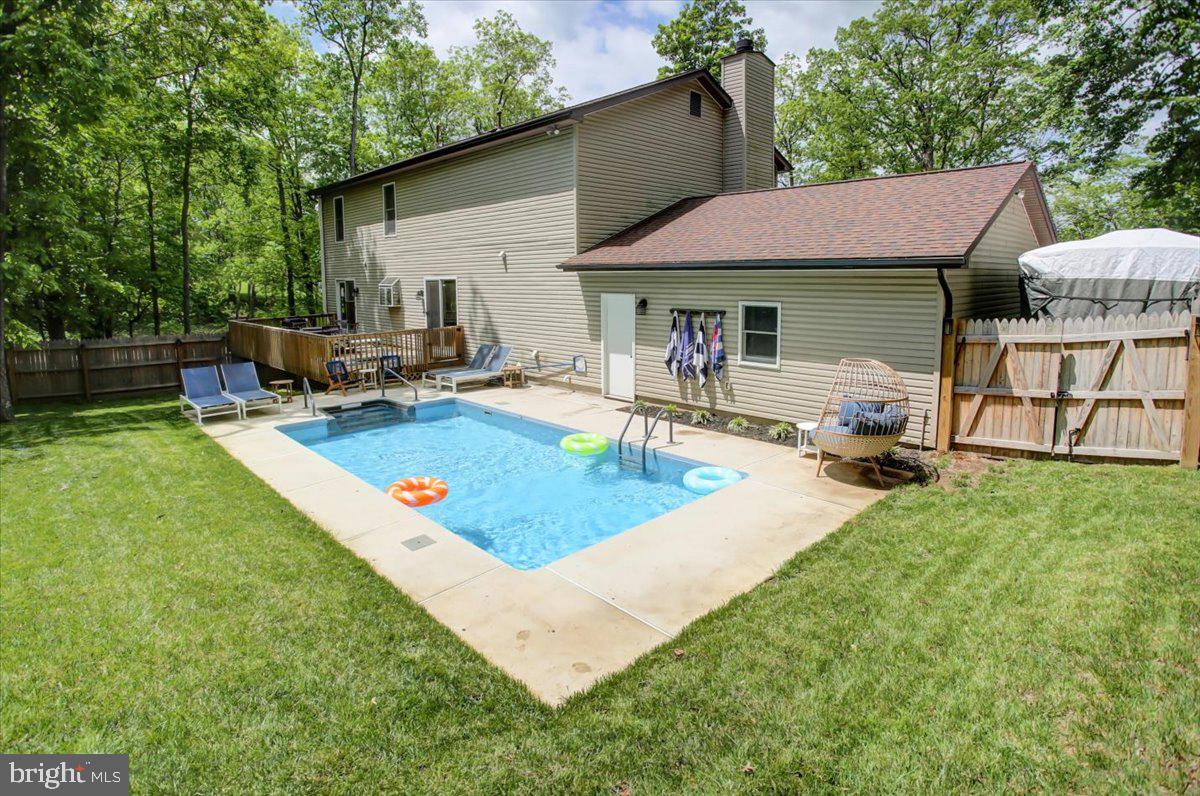 Fairfield, Pennsylvania, 17320, United States, 5 Bedrooms Bedrooms, ,4 BathroomsBathrooms,Residential,For Sale,1804551