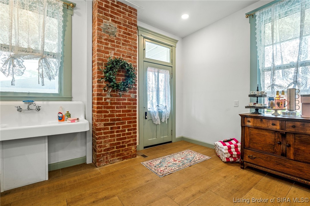New Albany, Indiana, 47150, United States, 5 Bedrooms Bedrooms, ,3 BathroomsBathrooms,Residential,For Sale,1839066