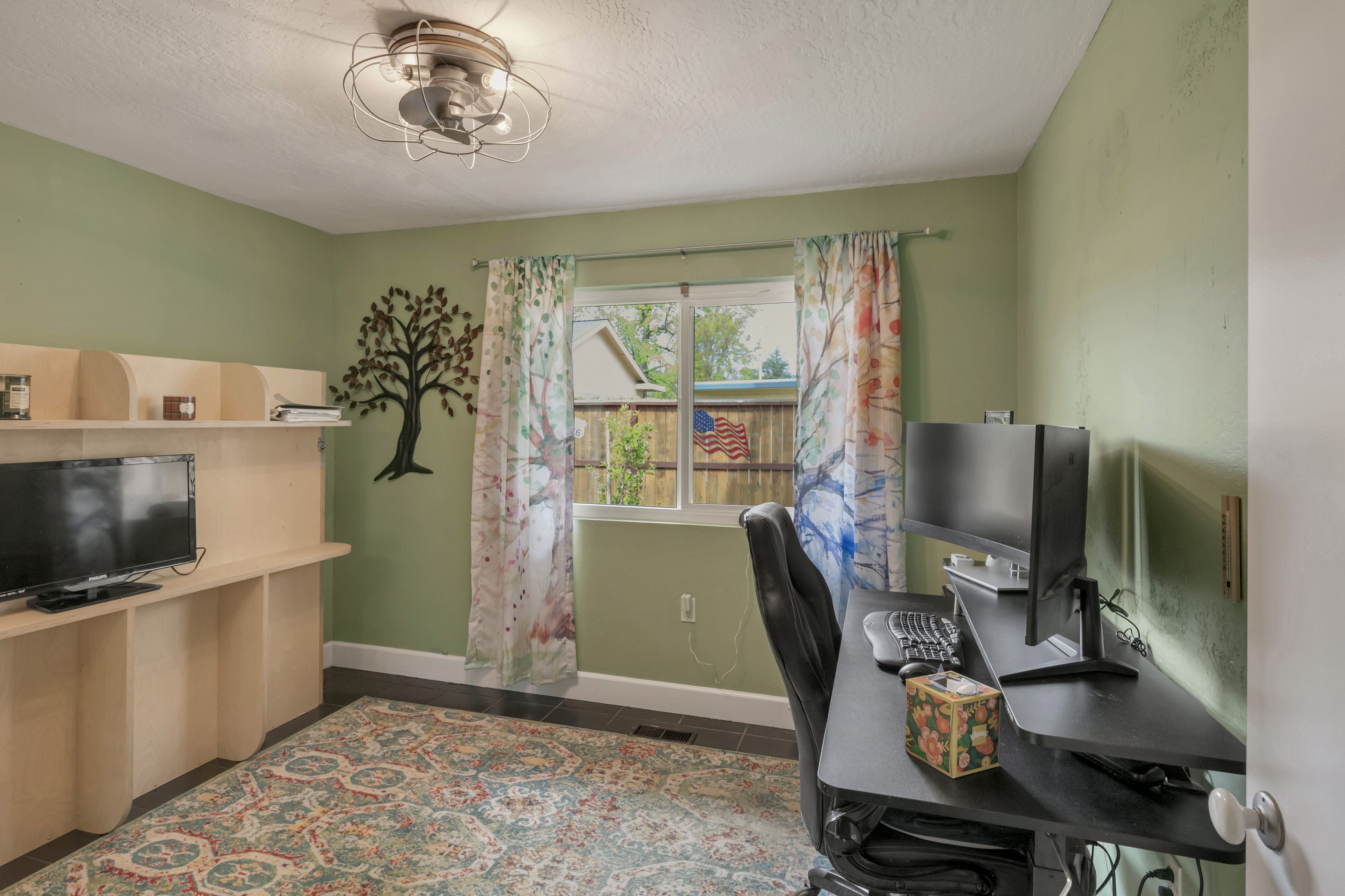  1250 Mission Drive - 物件實景