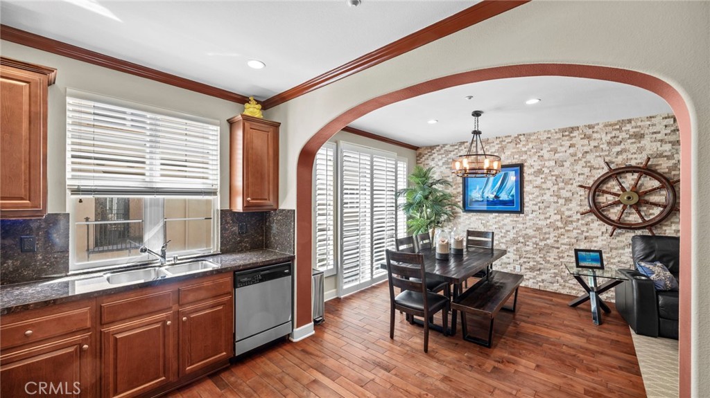 Corona, California, 92883, United States, 2 Bedrooms Bedrooms, ,3 BathroomsBathrooms,Residential,For Sale,1921821