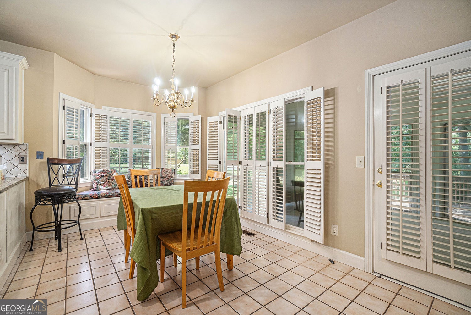 Powder Springs, Georgia, 30127, United States, 5 Bedrooms Bedrooms, ,4 BathroomsBathrooms,Residential,For Sale,1871669