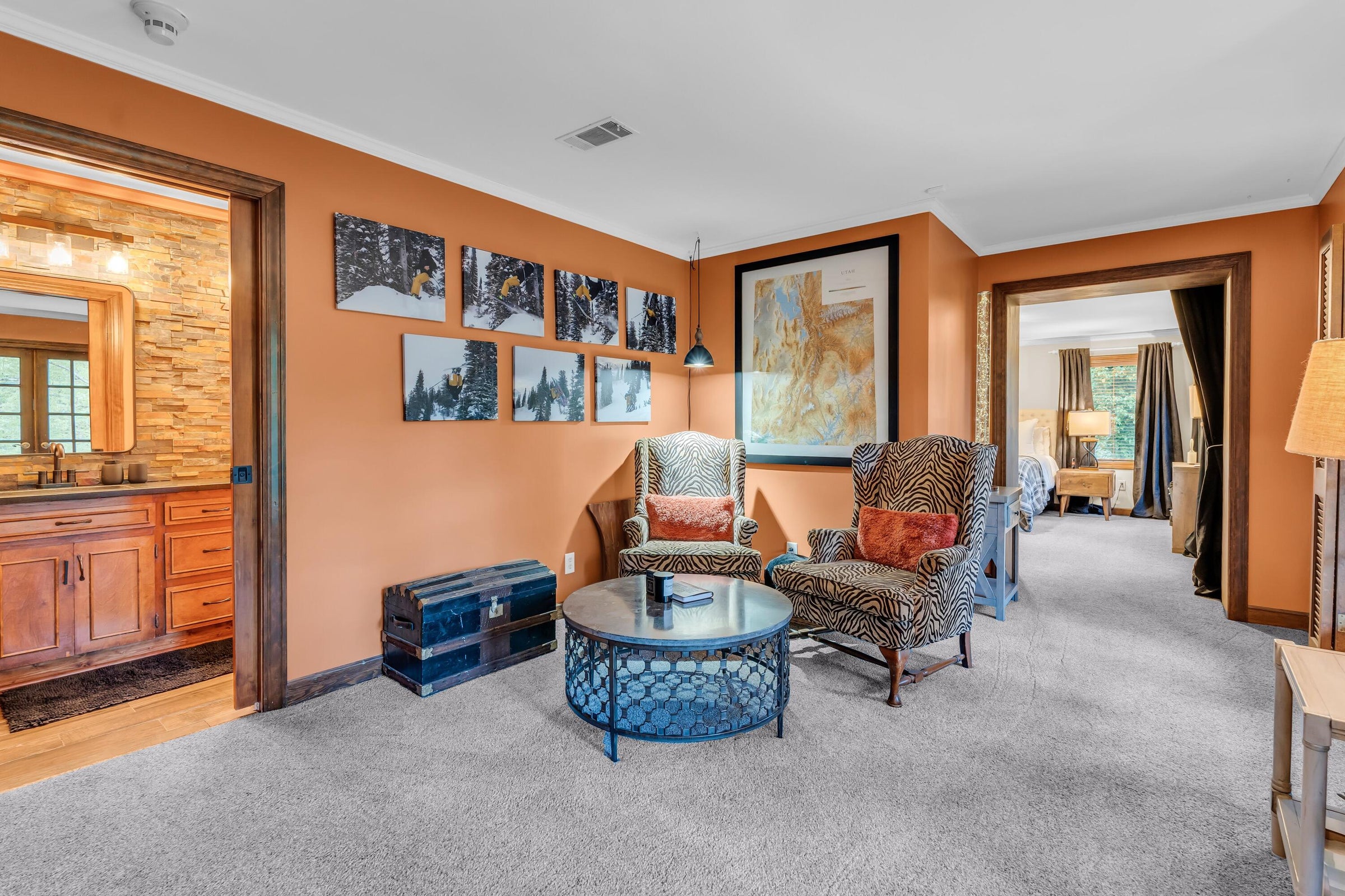 Columbus, Mississippi, 39705, United States, 4 Bedrooms Bedrooms, ,4 BathroomsBathrooms,Residential,For Sale,1976327