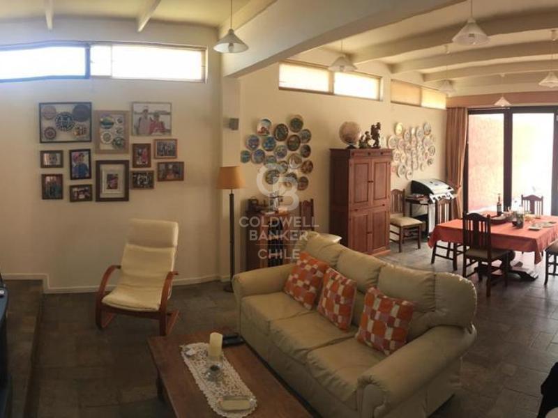 Antofagasta, Chile, 5 Bedrooms Bedrooms, ,4 BathroomsBathrooms,Residential,For Sale,1959435