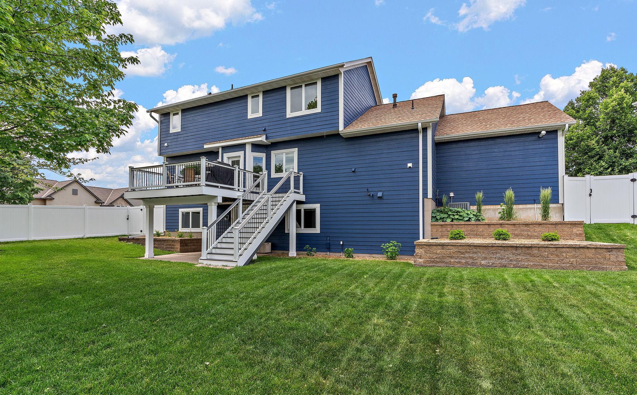 Oakdale, Minnesota, 55128, United States, 4 Bedrooms Bedrooms, ,4 BathroomsBathrooms,Residential,For Sale,1879213