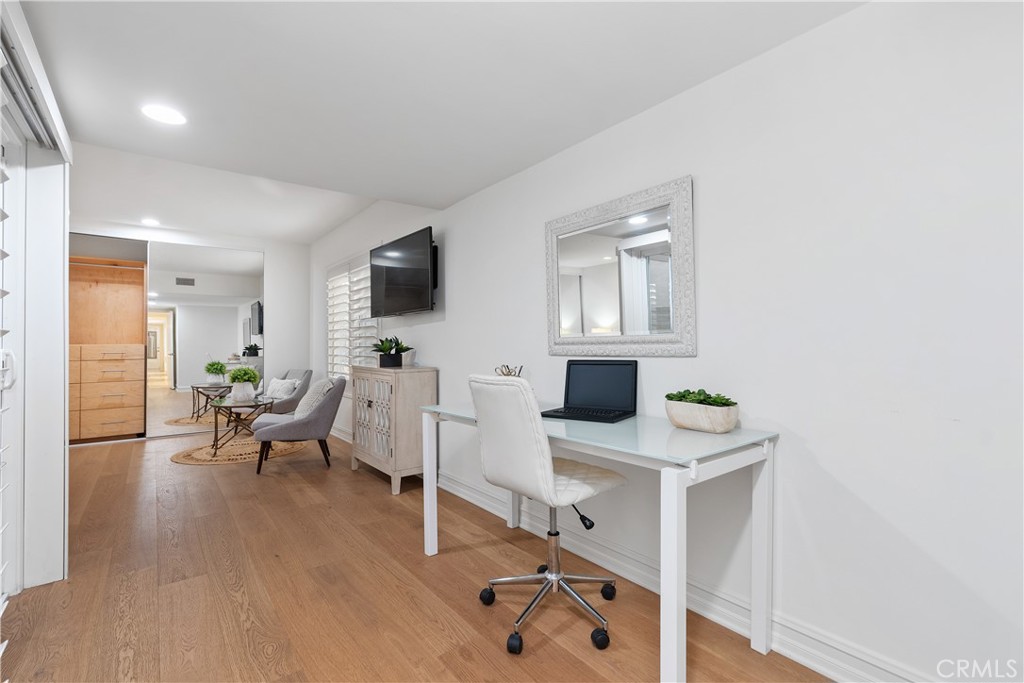 Seal Beach, California, 90740, United States, 3 Bedrooms Bedrooms, ,3 BathroomsBathrooms,Residential,For Sale,1846978
