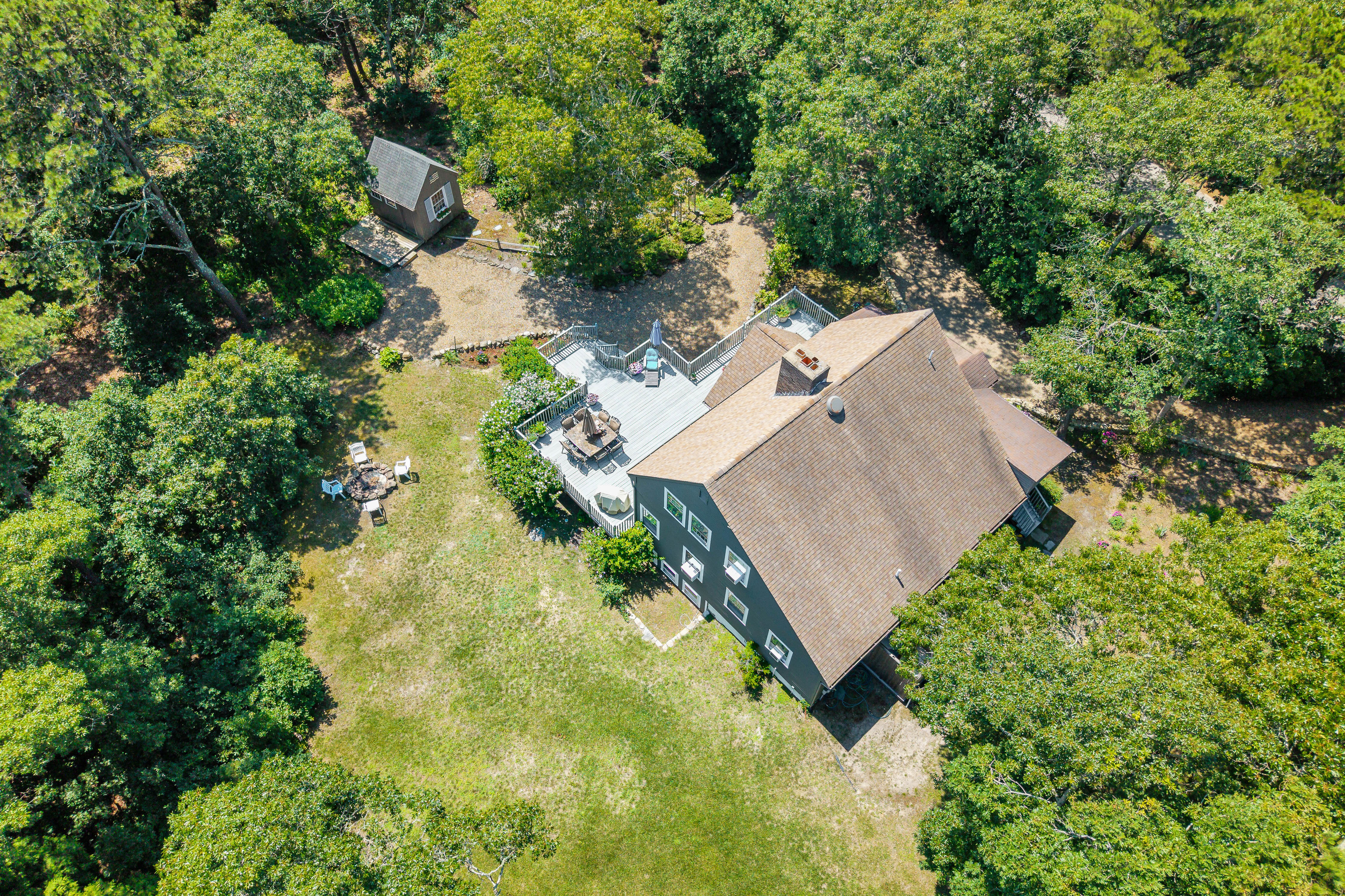  Charming 4-Bedroom Home on 0.88 Acres - 物件實景