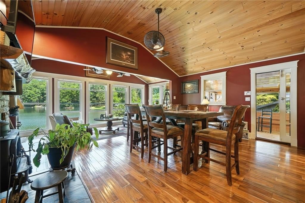 Talking Rock, Georgia, 30175, United States, 4 Bedrooms Bedrooms, ,3 BathroomsBathrooms,Residential,For Sale,1973783