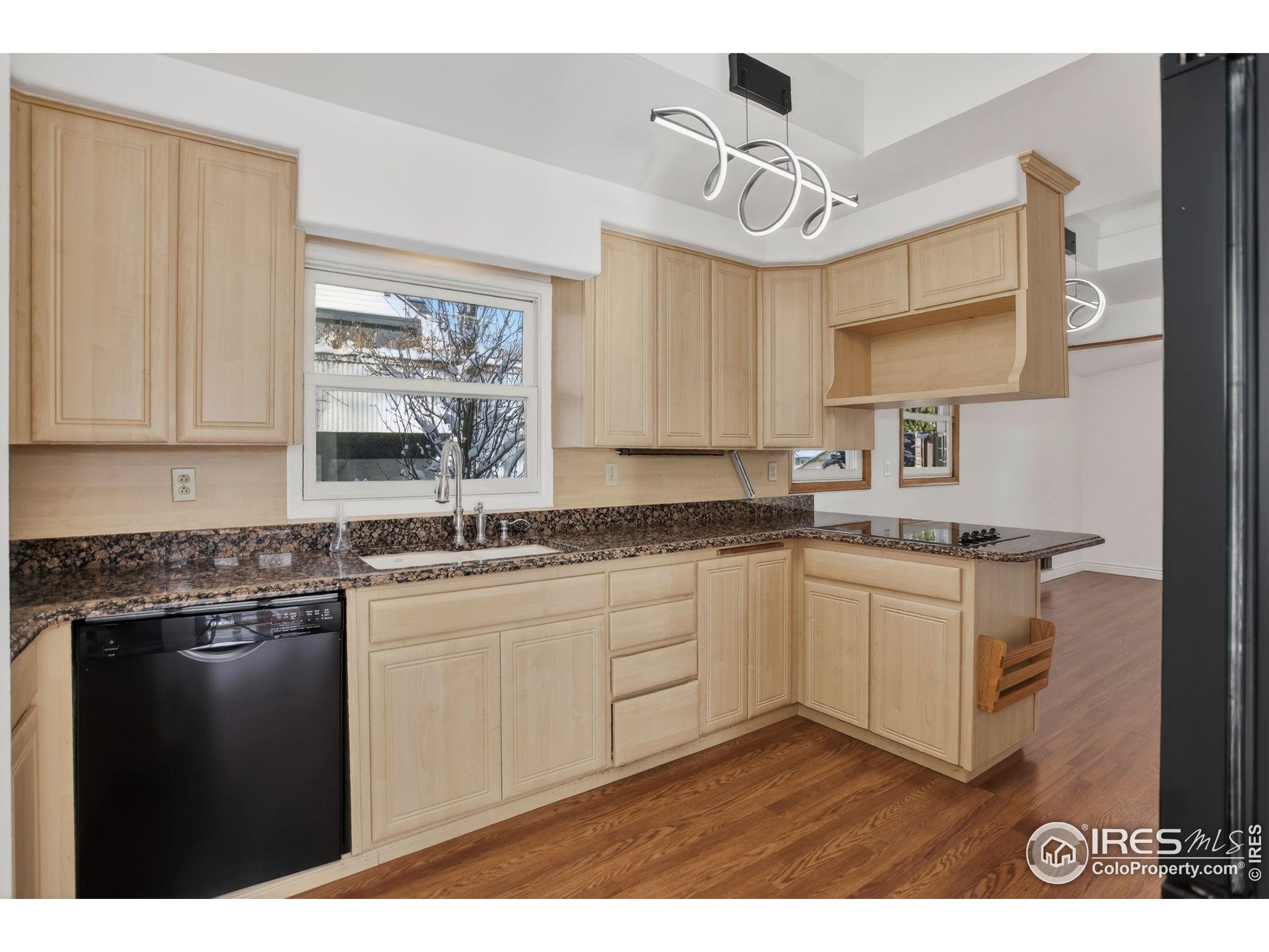 Louisville, Colorado, 80027, United States, 4 Bedrooms Bedrooms, ,Residential,For Sale,2003307