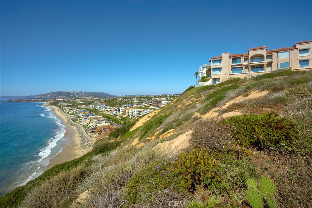 Dana Point, California, 92629, United States, 3 Bedrooms Bedrooms, ,4 BathroomsBathrooms,Residential,For Sale,1885078