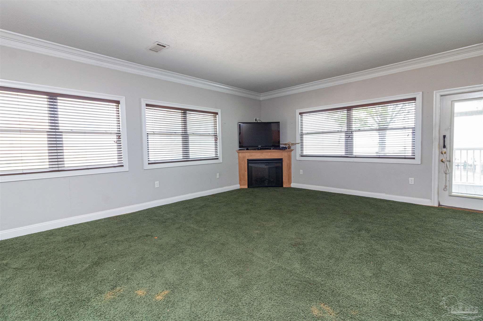 Pensacola, Florida, 32507, United States, 3 Bedrooms Bedrooms, ,2 BathroomsBathrooms,Residential,For Sale,1778052