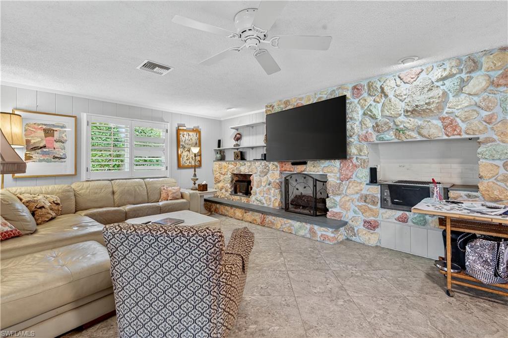 Marco Island, Florida, 34145, United States, 6 Bedrooms Bedrooms, ,4 BathroomsBathrooms,Residential,For Sale,1941825