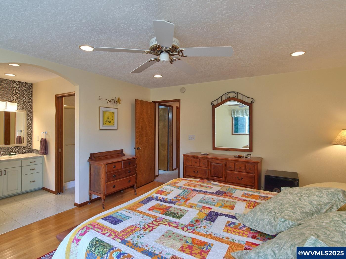 Portland, Oregon, 97229, United States, 4 Bedrooms Bedrooms, ,3 BathroomsBathrooms,Residential,For Sale,1958422