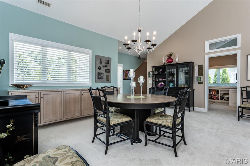 Grafton, Illinois, 62037, United States, 2 Bedrooms Bedrooms, ,2 BathroomsBathrooms,Residential,For Sale,1907573