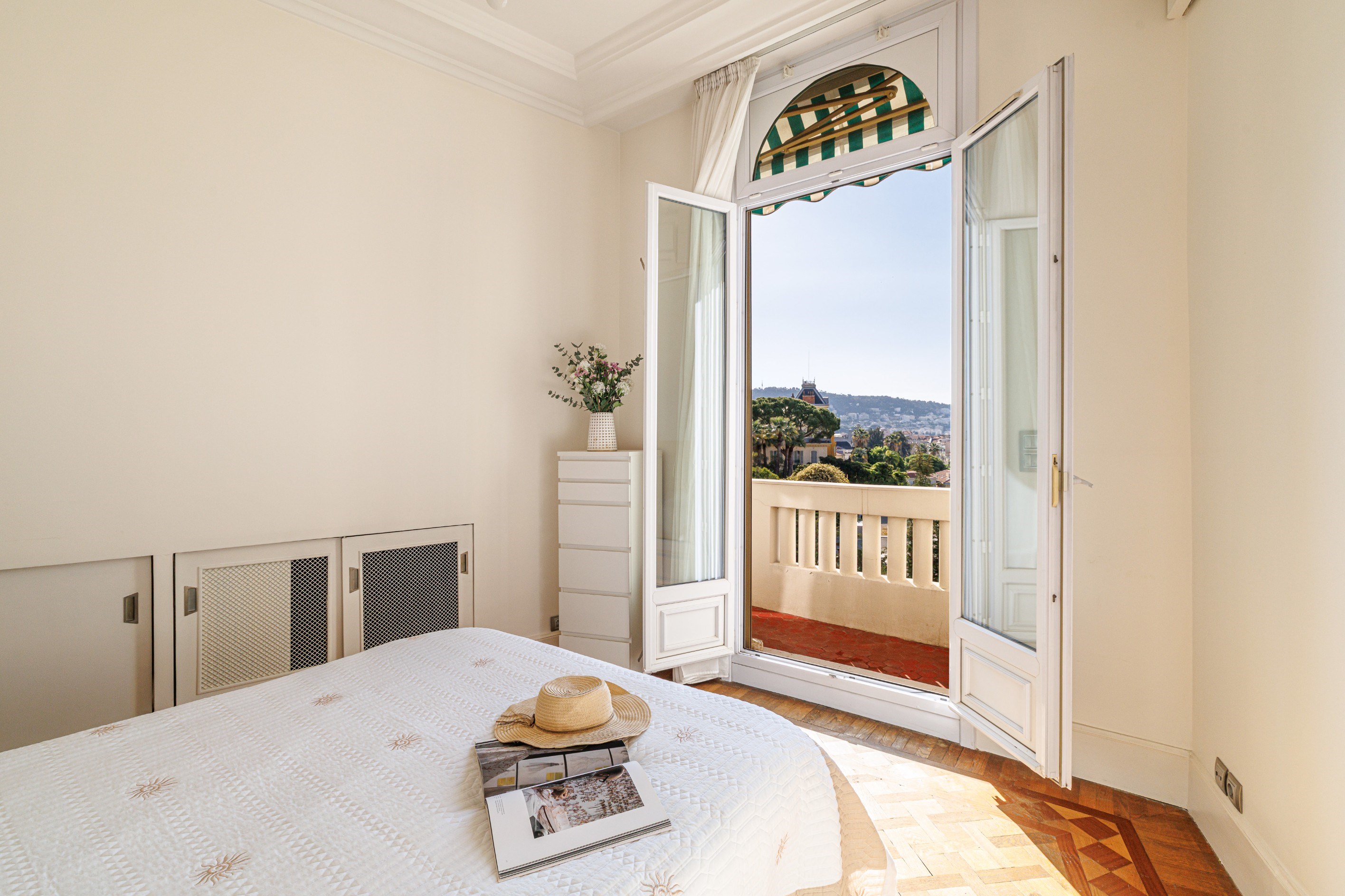  Top floor Art Deco apartment with 5 bedrooms in Nice Carabacel - 物件實景