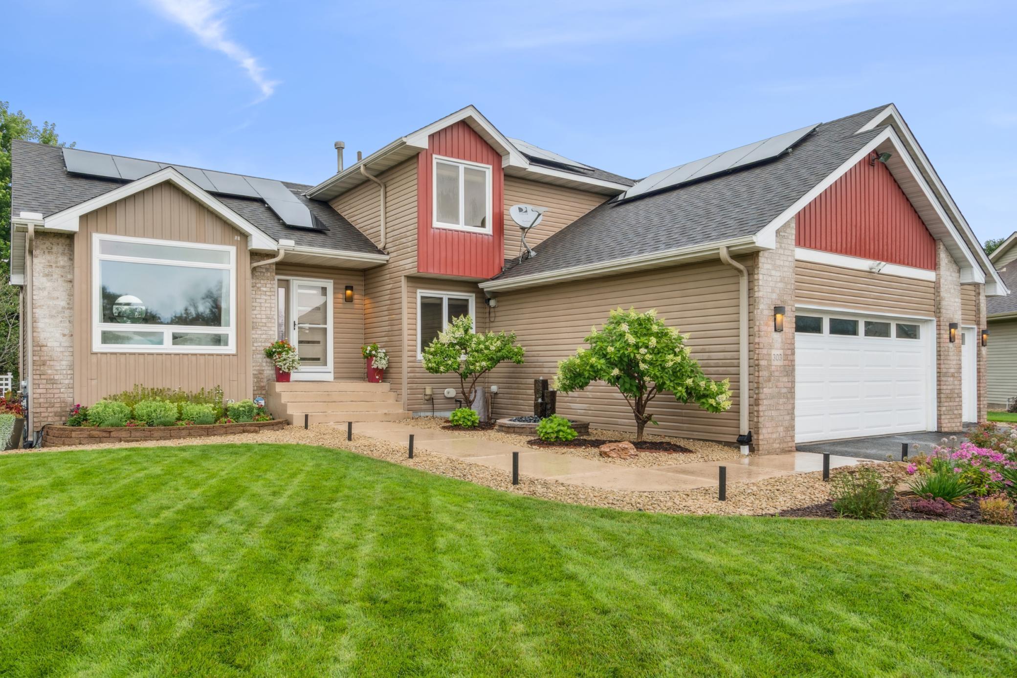 Andover, Minnesota, 55304, United States, 4 Bedrooms Bedrooms, ,2 BathroomsBathrooms,Residential,For Sale,1938809