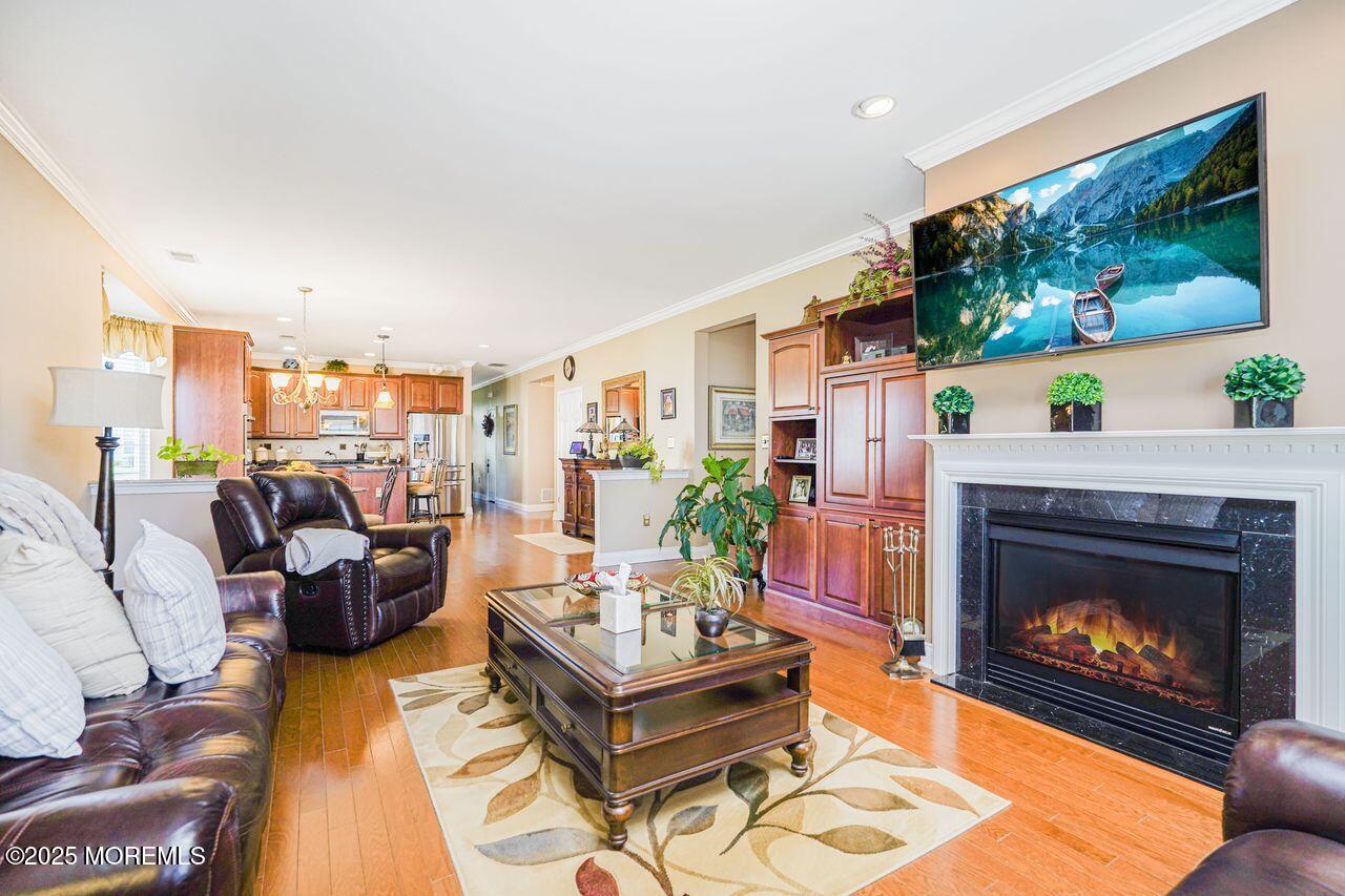 Jackson, New Jersey, 08527, United States, 3 Bedrooms Bedrooms, ,2 BathroomsBathrooms,Residential,For Sale,1955054