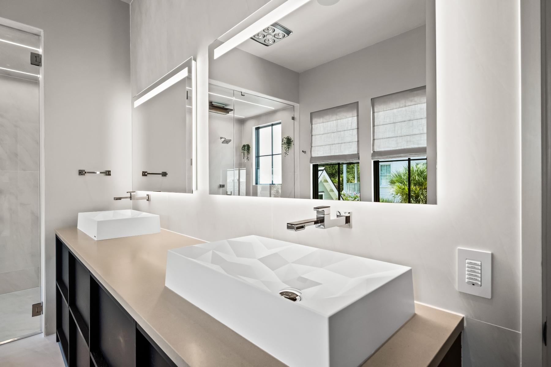  700 Stucco Lane, Mount Pleasant - 物件實景