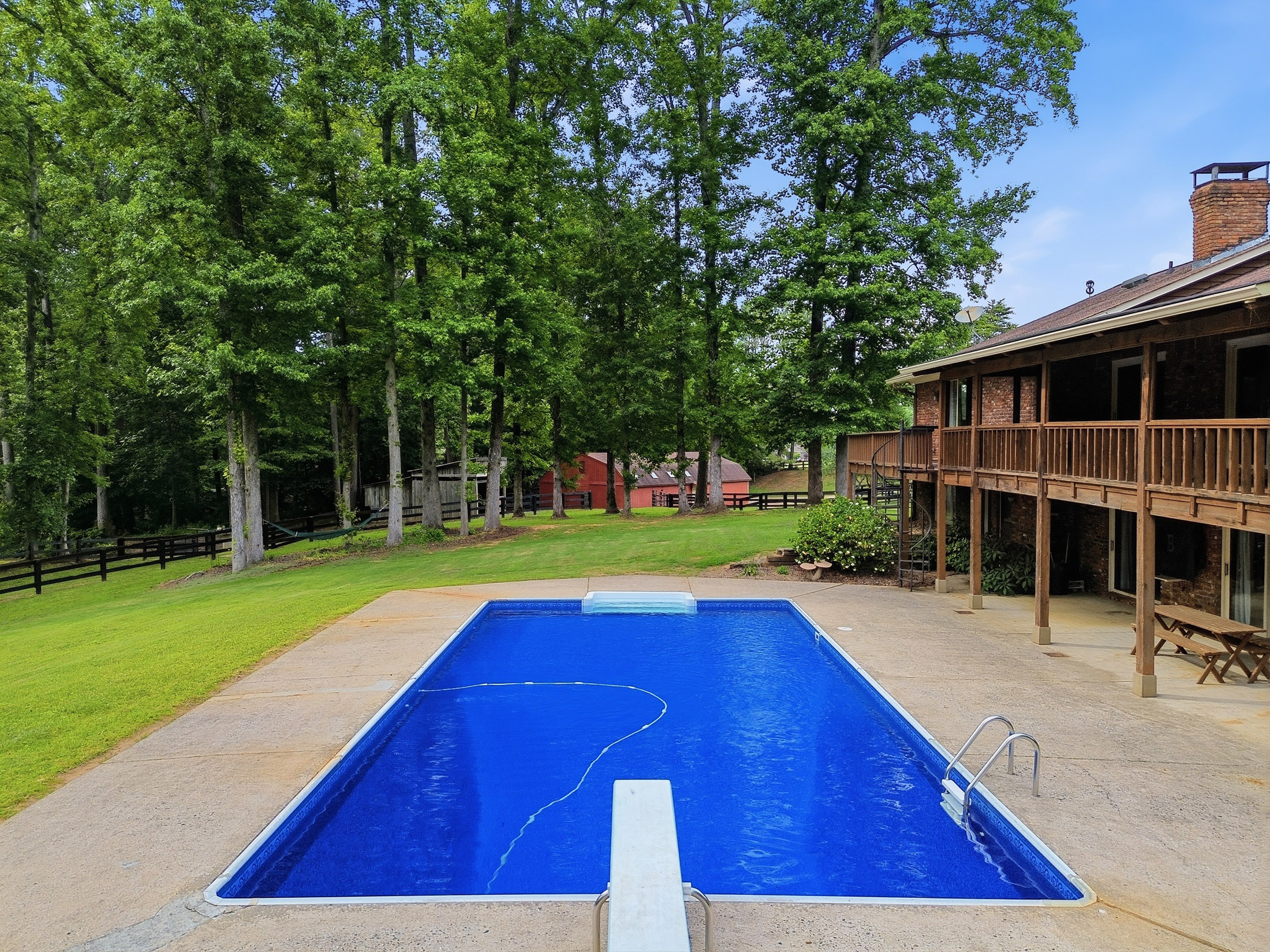  Exceptional Brick Ranch on 5+/- Picturesque Acres - 物件實景