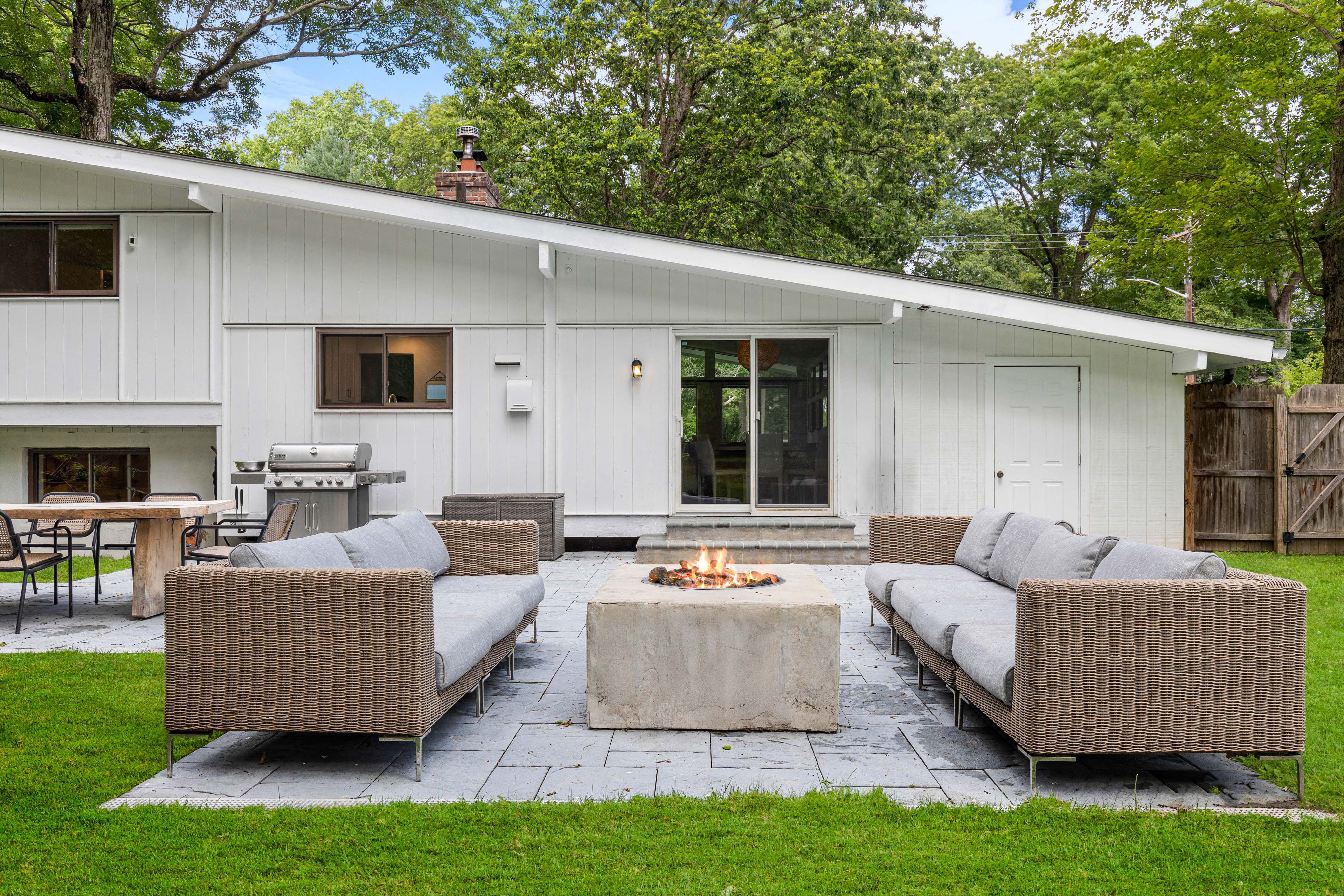  A beautifully updated contemporary home. - 物件實景