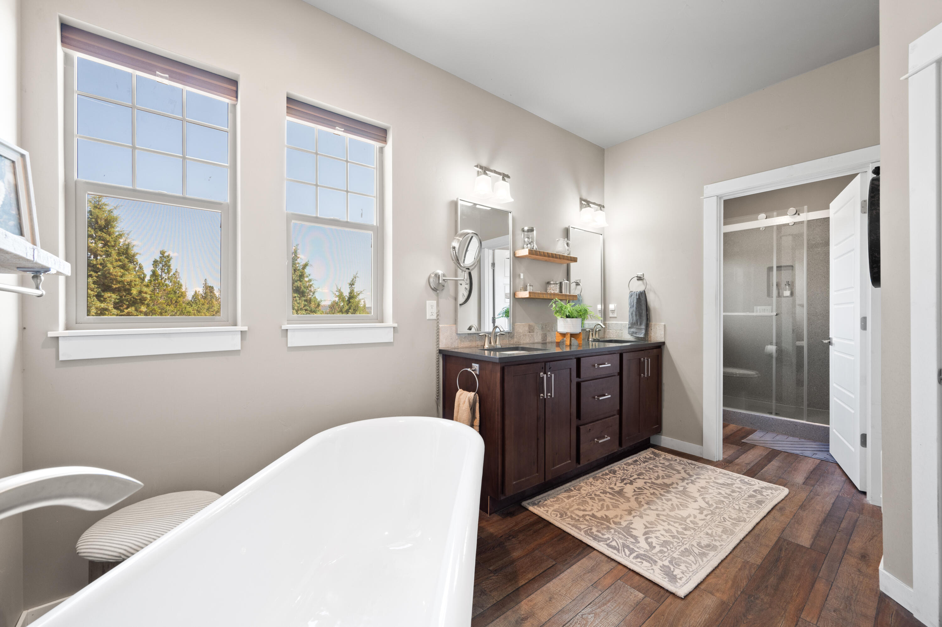 Prineville, Oregon, 97754, United States, 3 Bedrooms Bedrooms, ,2 BathroomsBathrooms,Residential,For Sale,1848132