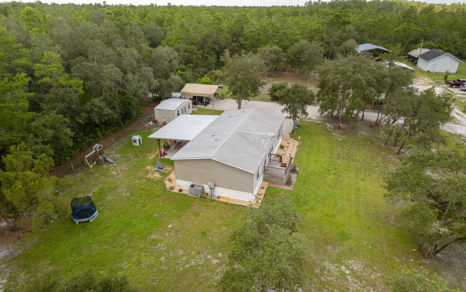 Palatka, Florida, 32177, United States, 4 Bedrooms Bedrooms, ,3 BathroomsBathrooms,Residential,For Sale,1898864
