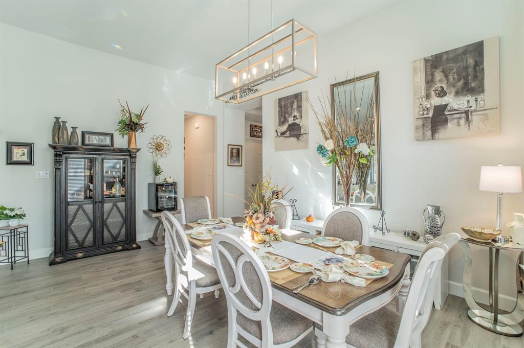 Midlothian, Texas, 76065, United States, 4 Bedrooms Bedrooms, ,4 BathroomsBathrooms,Residential,For Sale,2005390