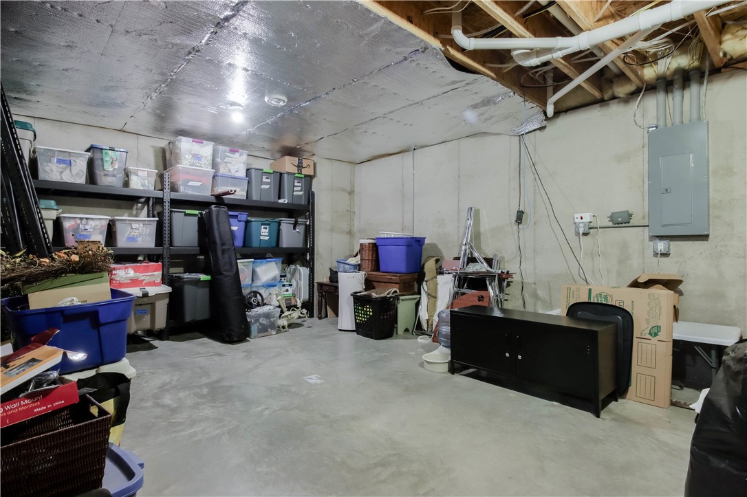 Chippewa Falls, Wisconsin, 54729, United States, 3 Bedrooms Bedrooms, ,4 BathroomsBathrooms,Residential,For Sale,1994232