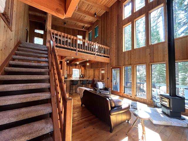 Lake Almanor West, California, 96920, United States, 5 Bedrooms Bedrooms, ,3 BathroomsBathrooms,Residential,For Sale,1949683