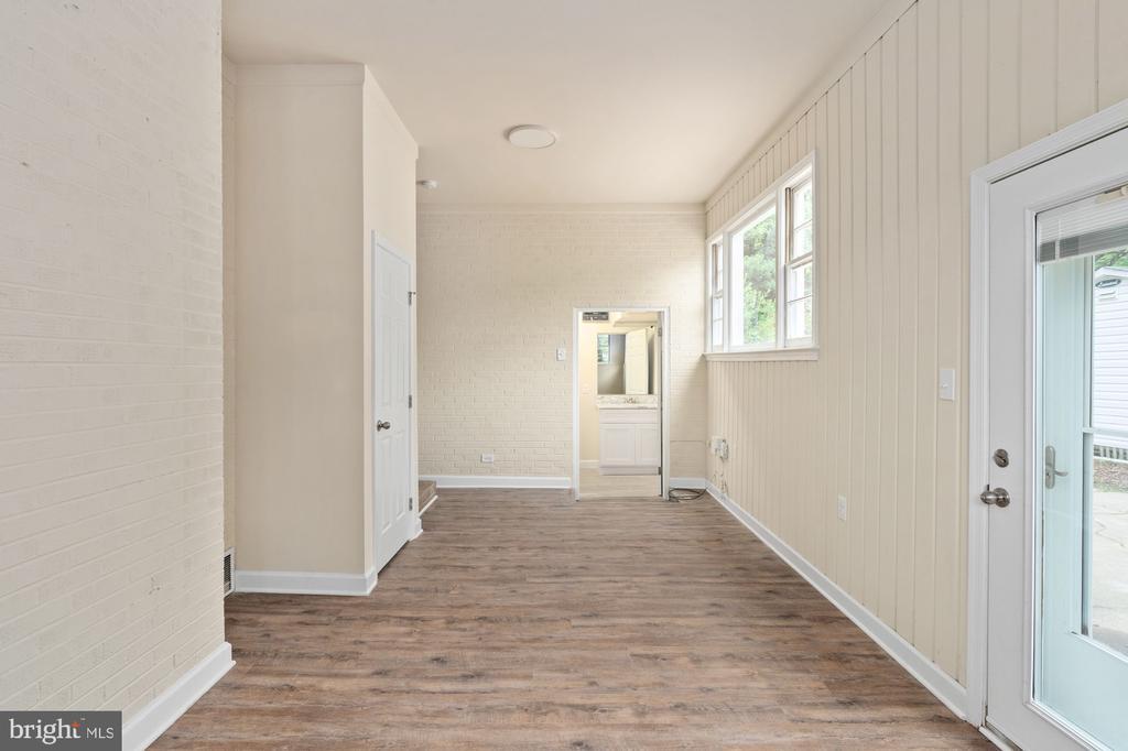 Fredericksburg, Virginia, 22401, United States, 3 Bedrooms Bedrooms, ,2 BathroomsBathrooms,Residential,For Sale,1805404