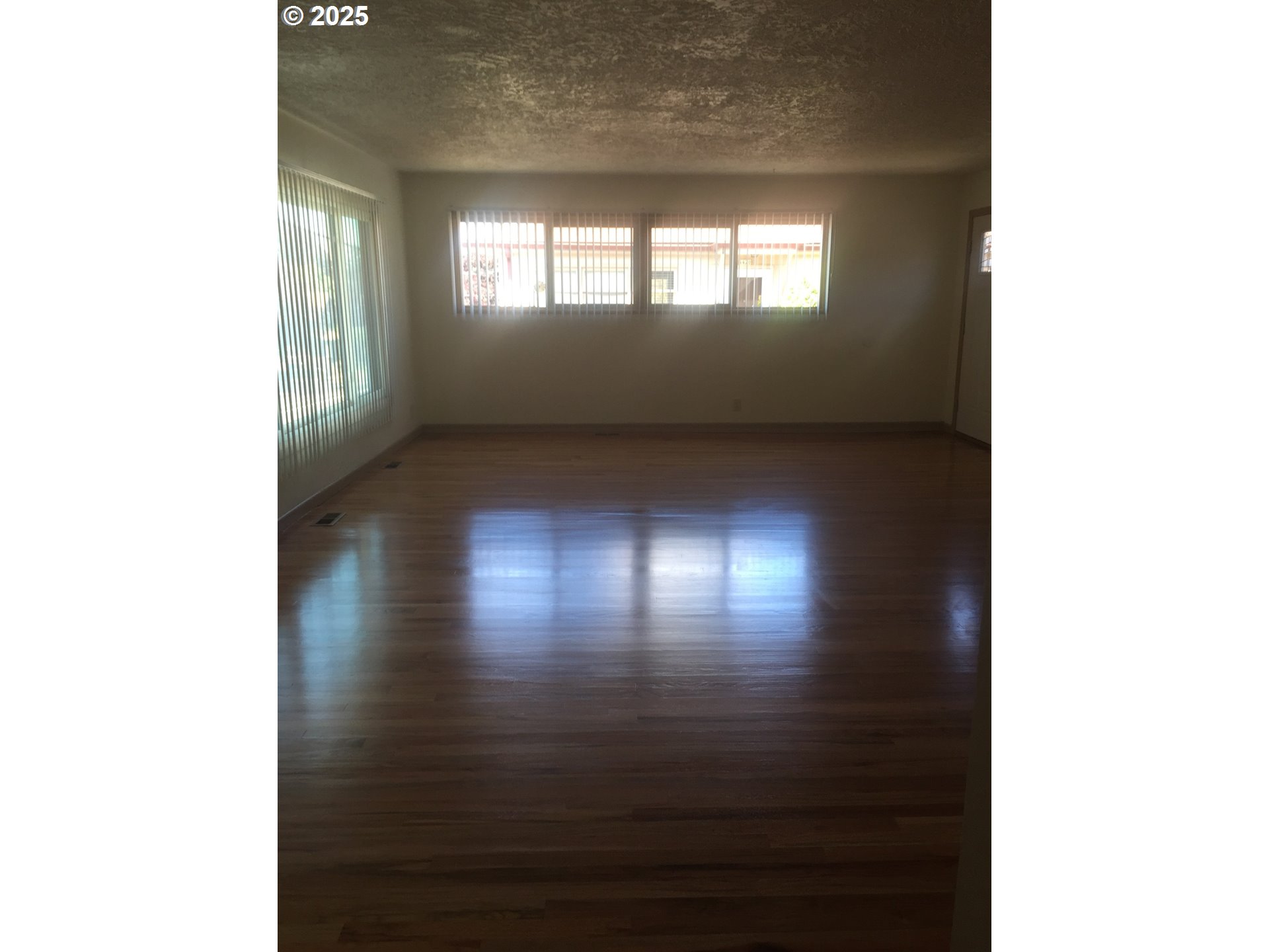 Portland, Oregon, 97206, United States, ,Residential,For Sale,1903739
