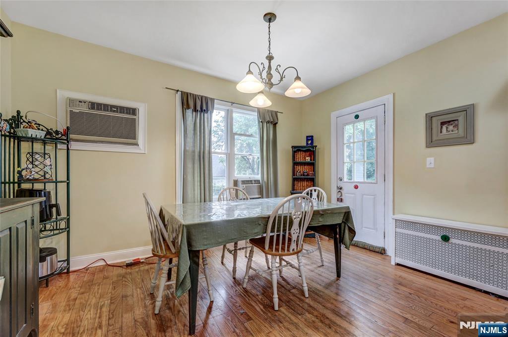 Fair Lawn, New Jersey, 07410, United States, 3 Bedrooms Bedrooms, ,3 BathroomsBathrooms,Residential,For Sale,1992145