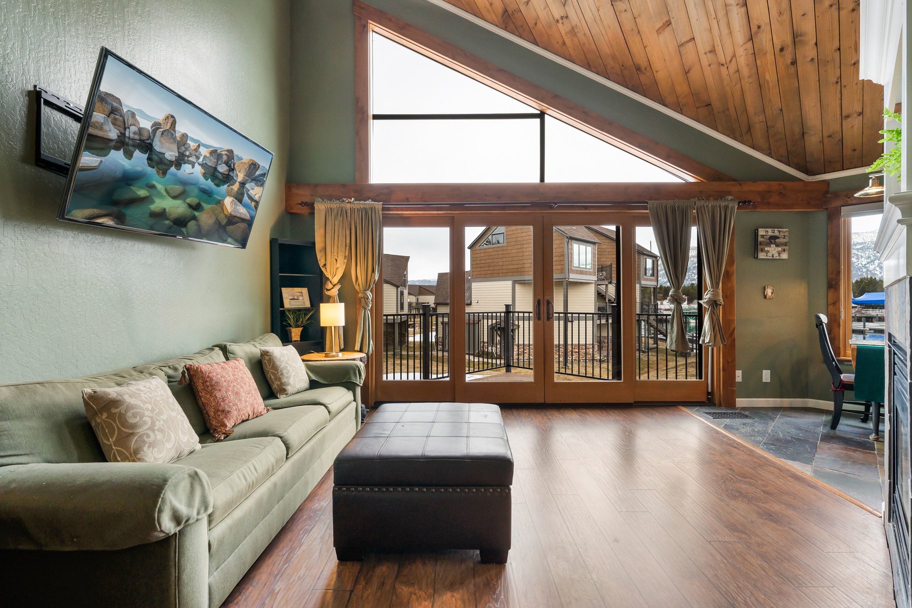  Tahoe Keys Condo - 物件實景