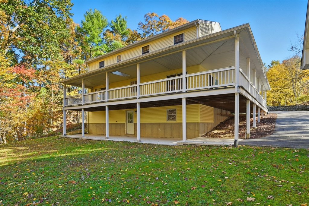 Monson, Massachusetts, 01057, United States, 4 Bedrooms Bedrooms, ,3 BathroomsBathrooms,Residential,For Sale,1969322