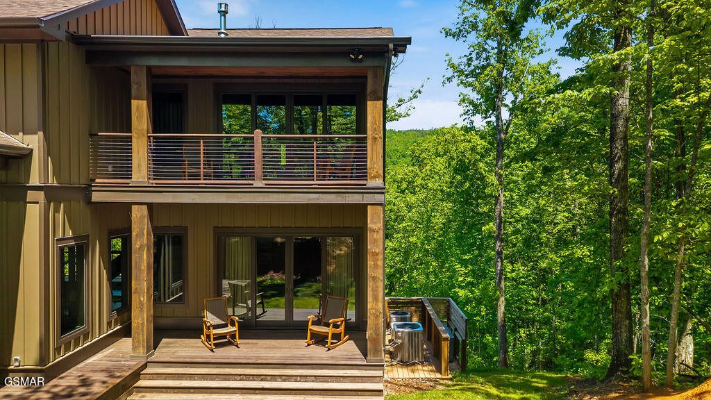 Gatlinburg, Tennessee, 37738, United States, 3 Bedrooms Bedrooms, ,5 BathroomsBathrooms,Residential,For Sale,2034960