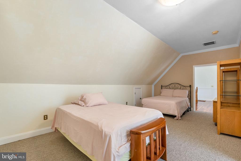 895 Stefaniga Road, Stafford, Virginia, 22556, United States, 4 Bedrooms Bedrooms, ,5 BathroomsBathrooms,Residential,For Sale,895 Stefaniga Road,1641488