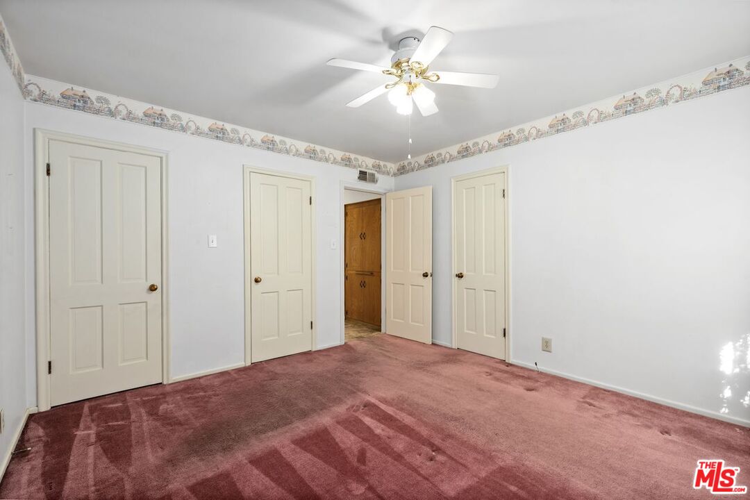 Los Angeles, California, 90056, United States, 2 Bedrooms Bedrooms, ,3 BathroomsBathrooms,Residential,For Sale,2001652