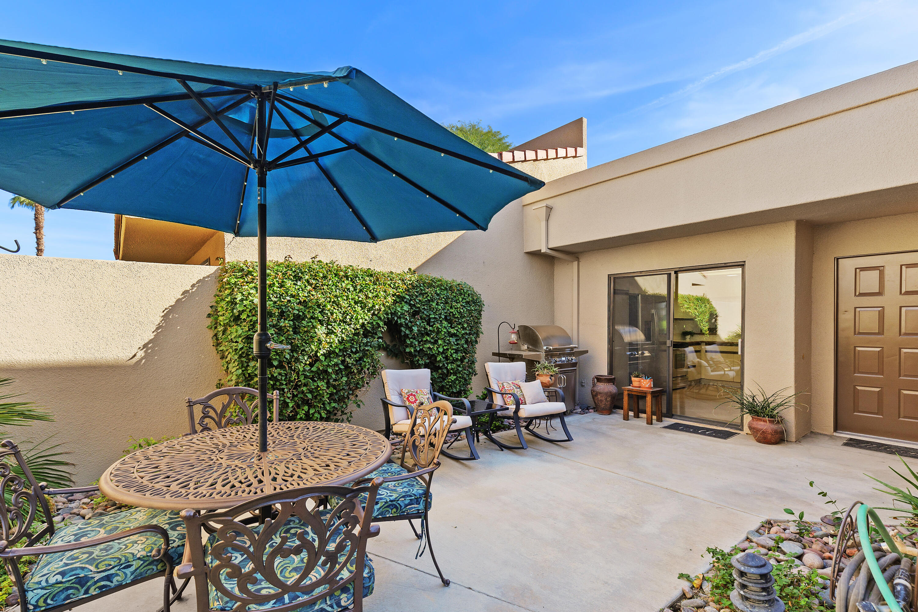 Palm Desert, California, 92211, United States, 2 Bedrooms Bedrooms, ,2 BathroomsBathrooms,Residential,For Sale,1938560