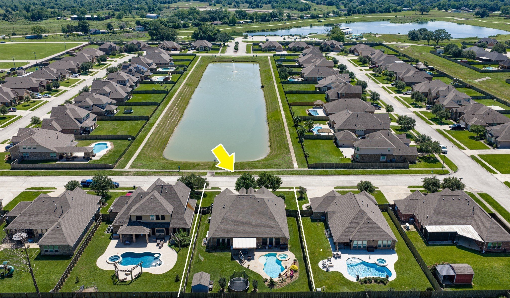 Angleton, Texas, 77515, United States, 4 Bedrooms Bedrooms, ,2 BathroomsBathrooms,Residential,For Sale,2049018