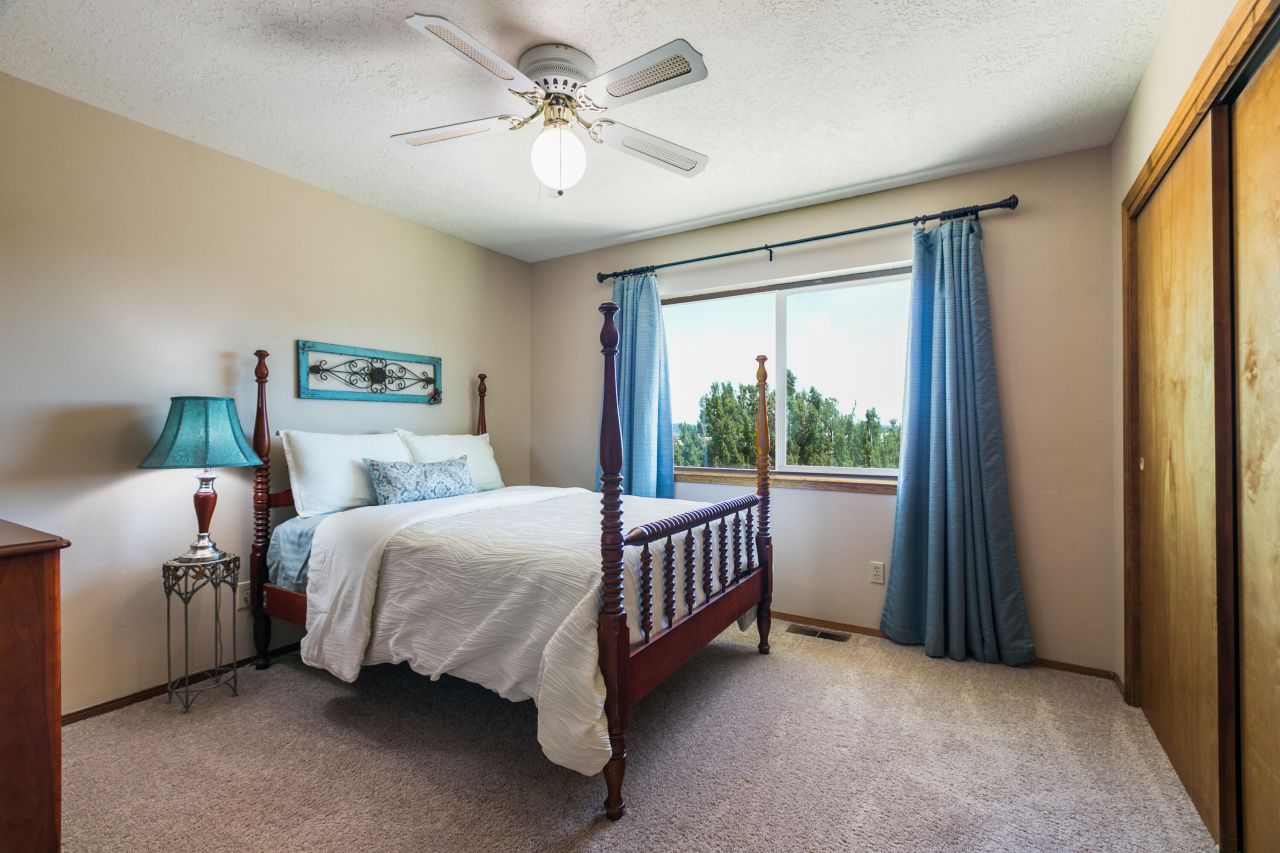 Edgewood, New Mexico, 87015, United States, 4 Bedrooms Bedrooms, ,3 BathroomsBathrooms,Residential,For Sale,1892952