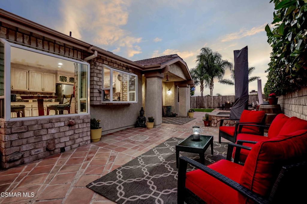 Moorpark, California, 93021, United States, 2 Bedrooms Bedrooms, ,2 BathroomsBathrooms,Residential,For Sale,1935998